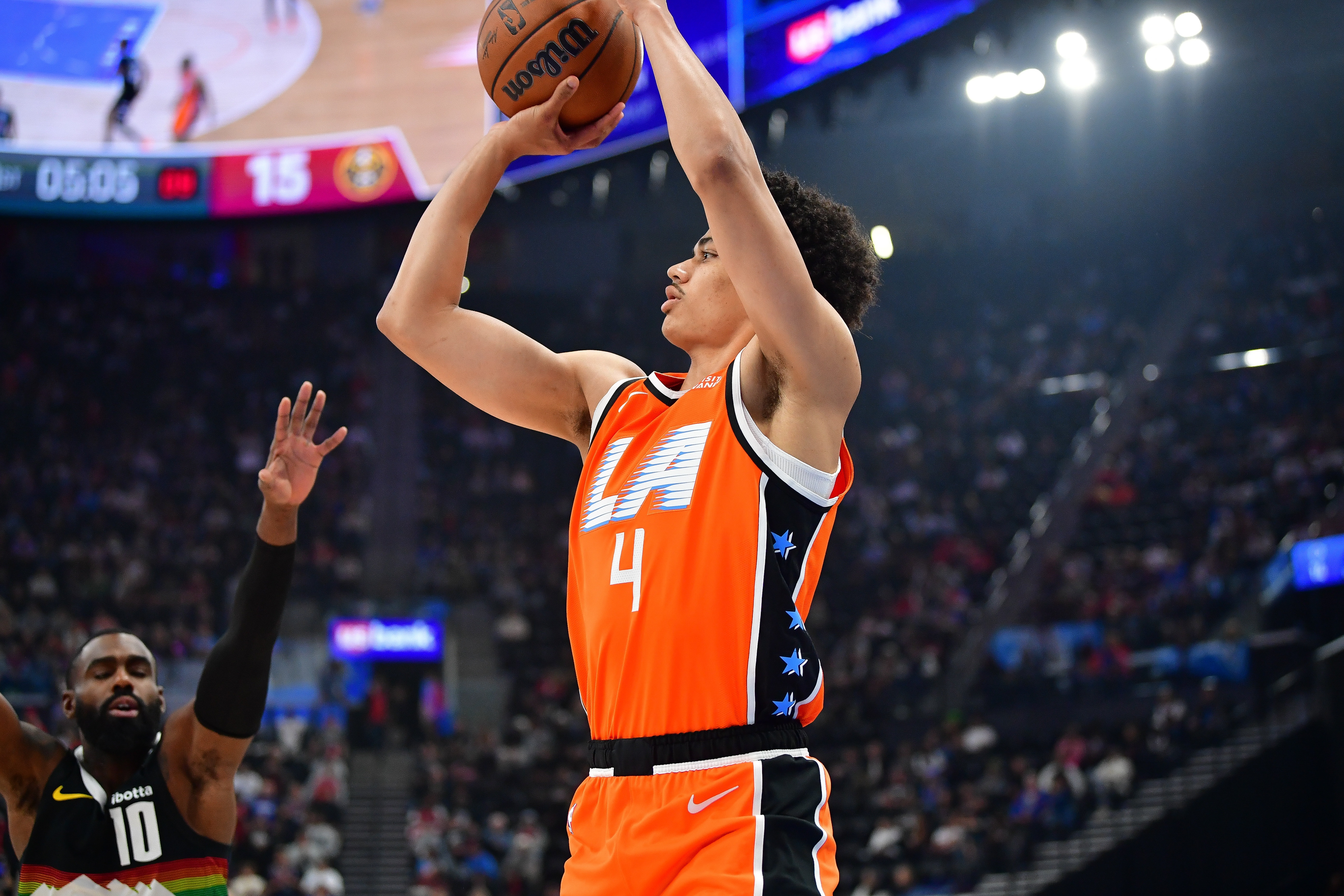 船记:乔丹·米勒和桑德斯为赢球出大力 他们取得了惊人的进步